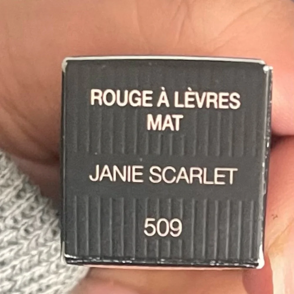 GUCCI ROUGE À LÈVRES MAT - JANIE SCARLET 3g | .12oz
